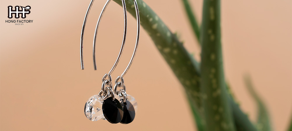 Benefits of Wearing Natural Black Stone Jewelry